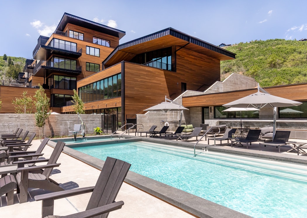 Pool / Hot tub